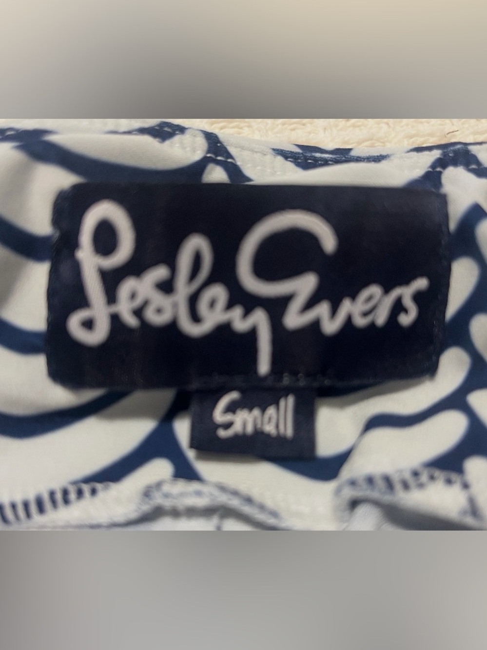 Lesley Evers Navy White Geometric Print Pull On Flare Pants Size Small Retro Mod - Picture 3 of 3